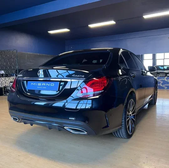 Mercedes-Benz C300 E AMG