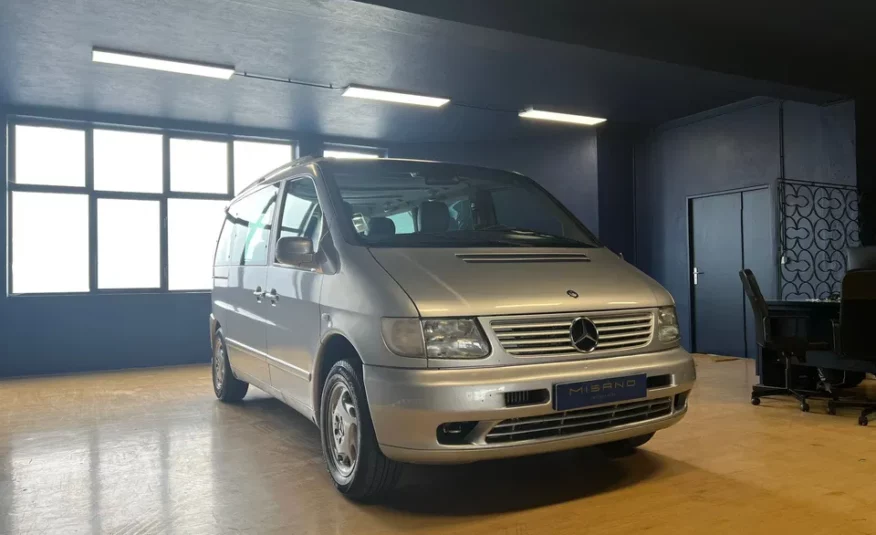 Mercedes-Benz V 220