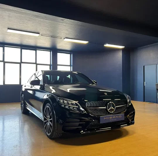 Mercedes-Benz C300 E AMG