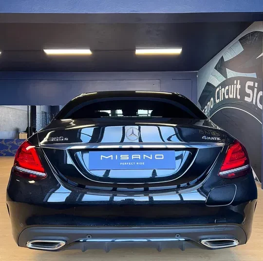 Mercedes-Benz C300 E AMG